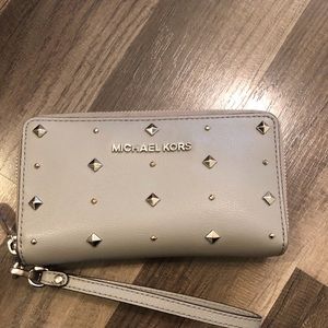 Michael Kors Grey Phone Wallet Wristlet